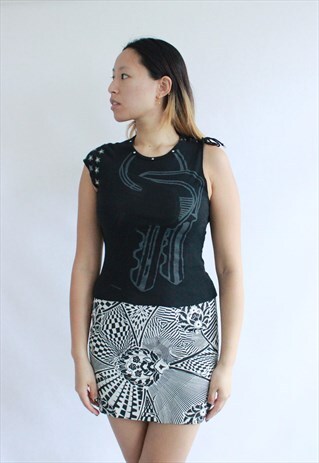BLACK SISLEY VINTAGE CROP TOP