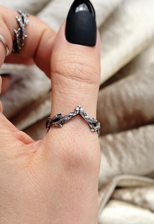 HYSMINAI DOUBLE WISHBONE STERLING SILVER GOTHIC RING