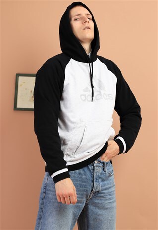 VINTAGE ADIDAS HOODIE