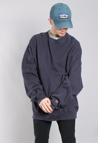 VINTAGE CHAMPION SWEATSHIRT