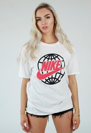 00S NIKE SPELL OUT WHITE TSHIRT
