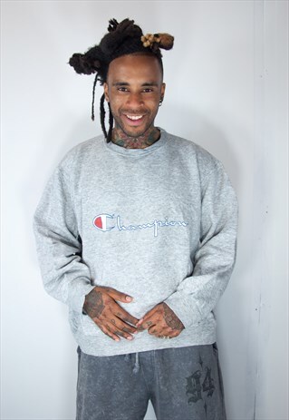 CHAMPION VINTAGE GREY SWEATER