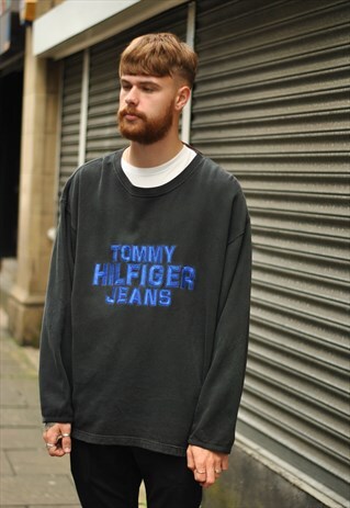 VINTAGE 90S TOMMY HILFIGER JEANS SPELL OUT SWEATER