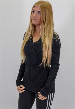 VINTAGE TOMMY HILFIGER CABLE KNIT SWEATSHIRT IN BLACK SMALL