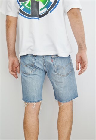 VINTAGE DISTRESSED LEVI'S DENIM SHORTS