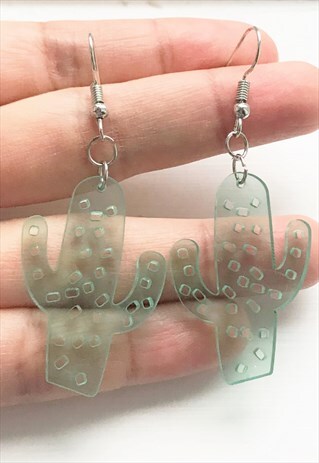 GREEN CATUS EARRING