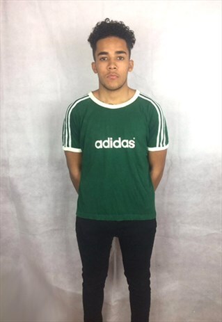 VINTAGE ADIDAS T SHIRT