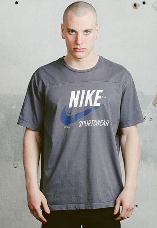 VINTAGE NIKE T-SHIRT
