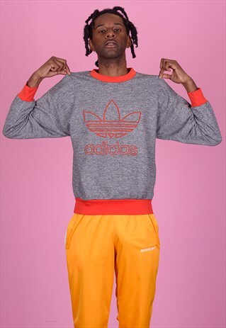 VINTAGE ADIDAS SWEATSHIRT