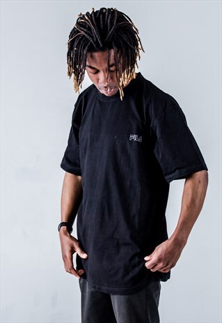 VINTAGE Y2K FILA T-SHIRT IN BLACK