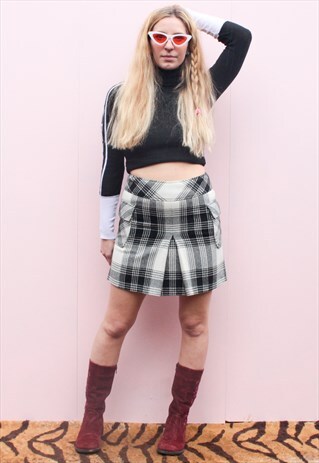 VINTAGE BLACK & WHITE TARTAN CHECKED MINI SKIRT