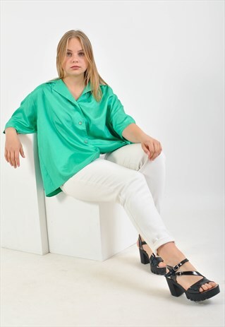 VINTAGE BLOUSE IN GREEN