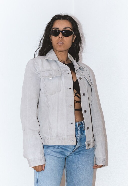 garment image