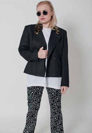 VINTAGE 80S FITTED CHIC BLAZER IN BLACK&CONTRAST LEO COLLAR