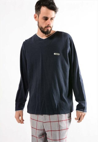 VINTAGE FILA SWEATSHIRT.