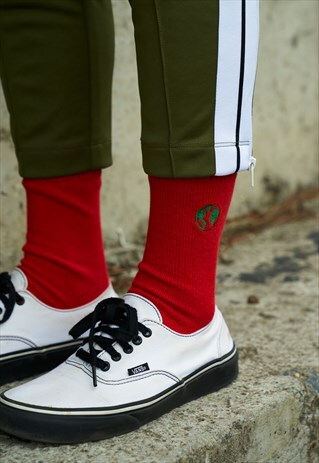 UNISEX SUSTAINABLE COTTON EMBROIDERED GIFTING SOCKS