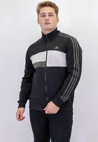 VINTAGE ADIDAS JACKET IN BLACK