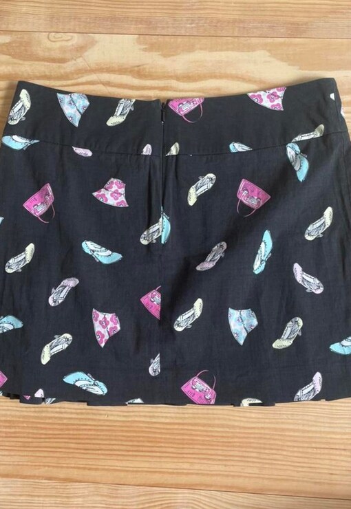 garment image
