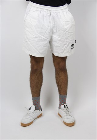 VINTAGE ADIDAS SHORTS