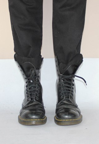 VINTAGE 80'S DR MARTEN GRUNGE BOOTS UK9