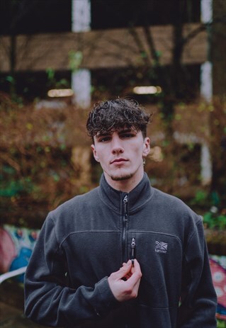 VINTAGE DARK GREY KARRIMOR FLEECE JACKET