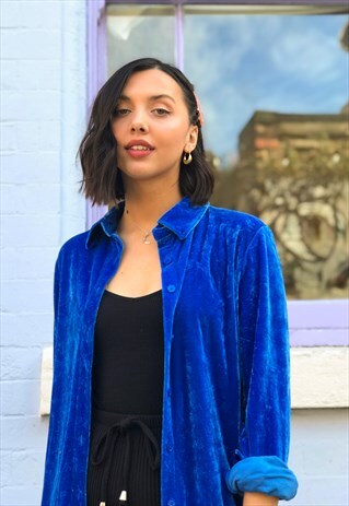 VINTAGE BLUE VELVET BUTTON UP