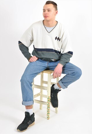 VINTAGE 90'S V NECK JUMPER