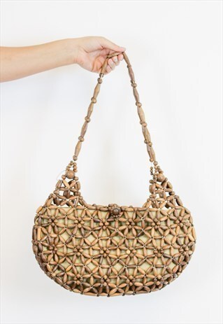 VINTAGE 70S BOHEMIAN WOODEN BEADED SHOULDER BAG.