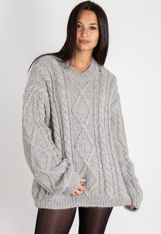 VINTAGE 80S WINTER CABLE KNIT JUMPER / S8739