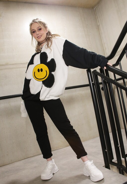 garment image