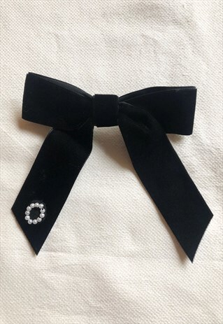 PERSONALISED VELVET BOW HAIR CLIP WITH PEARL MONOGRAM
