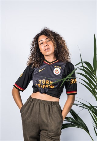 VINTAGE NIKE FOOTBALL SHIRT IN BLACK