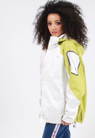 VINTAGE NIKE ACG WATERPROOF JACKET