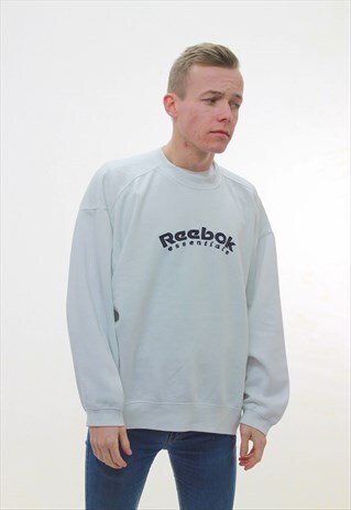 VINTAGE REEBOK SWEATSHIRT