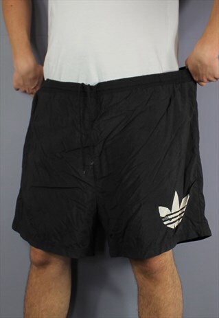 VINTAGE ADIDAS SHORTS IN BLACK WITH POCKETS, EMBROIDERED LOG