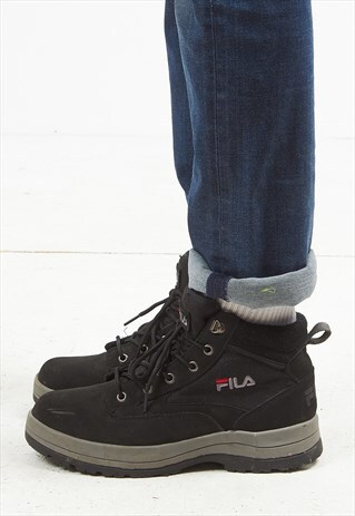 VINTAGE BLACK FILA BOOTS SHOES
