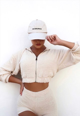 AUTHENTIC VINTAGE 00S CREAM BURBERRY BASEBALL CAP.