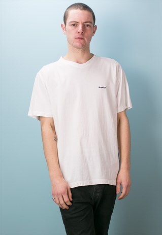 VINTAGE REEBOK T-SHIRT IN WHITE