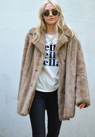 VINTAGE 1960S OVERSIZE LIGHT BROWN / BLONDE FAUX FUR COAT
