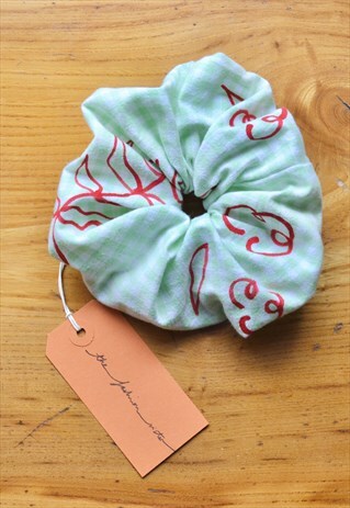 HANDMADE SCRUNCHIE