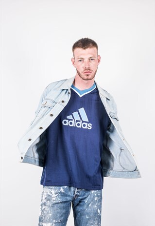 VINTAGE 1980S LIGHT BLUE DENIM JACKET