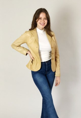 VINTAGE LEATHER JACKET IN A LOVELY SHADE OF BEIGE