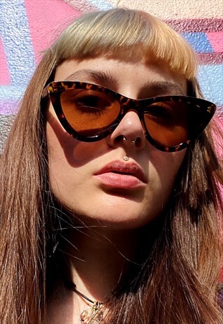 VINTAGE INSPIRED SUNGLASSES CAT EYE SHAPE IN BROWN W UV400