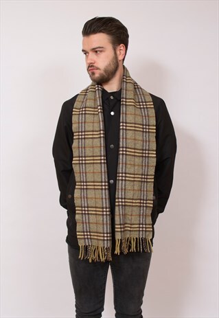 VINTAGE BURBERRYS LAMBSWOOL NOVA CHECK SCARF