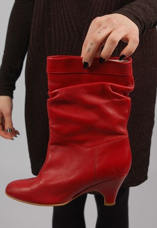 VINTAGE 80S STYLE RED SLOUCHY BOOTS