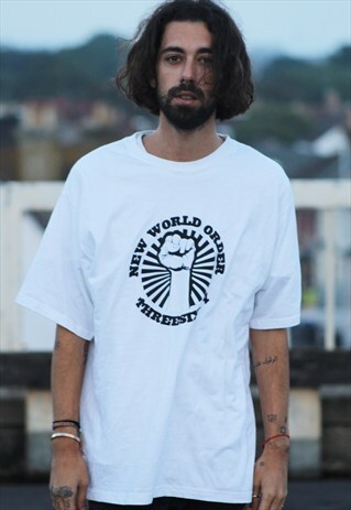 VINTAGE // NEW WORLD ORDER // T-SHIRT