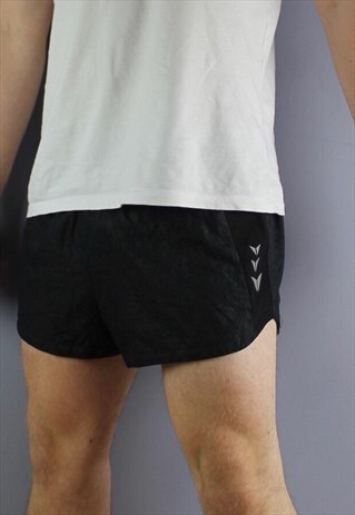 VINTAGE NYLON SPRINTER SHORTS IN BLACK WITH ZIP POCKETS AND