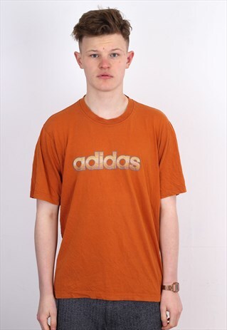 VINTAGE ADIDAS T SHIRT