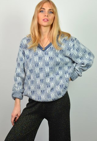 VINTAGE LIGHT BLUE SLOUCHY KNITTED JUMPER