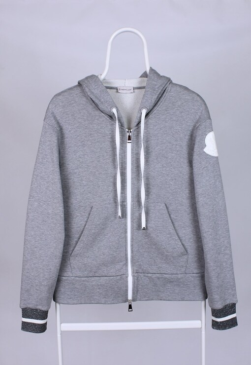 garment image